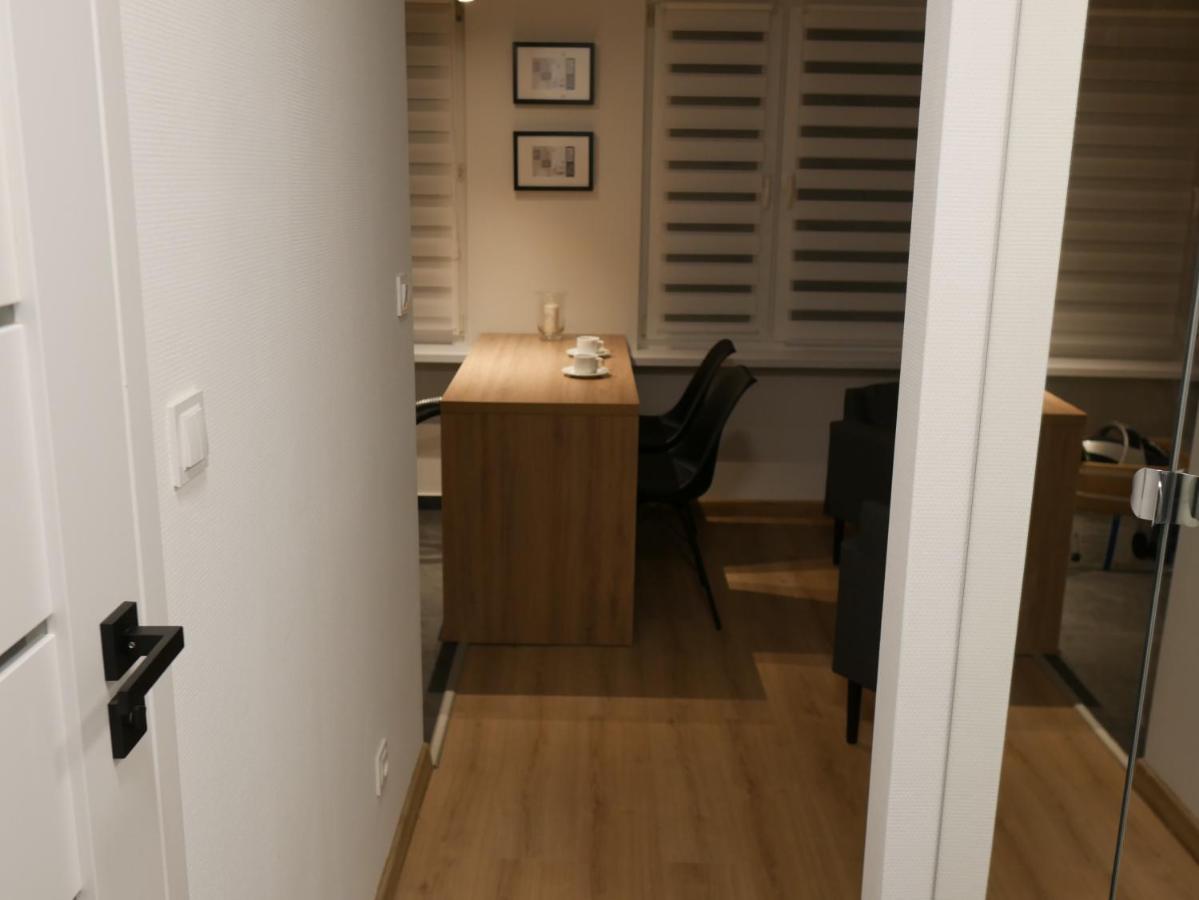 Auschwitz New Flat For Rent Air Conditioning In The Apartament Oswiecim Nowe Mieszkanie - Centrum Klimatyzacja W Mieszkaniu Apartment Ngoại thất bức ảnh